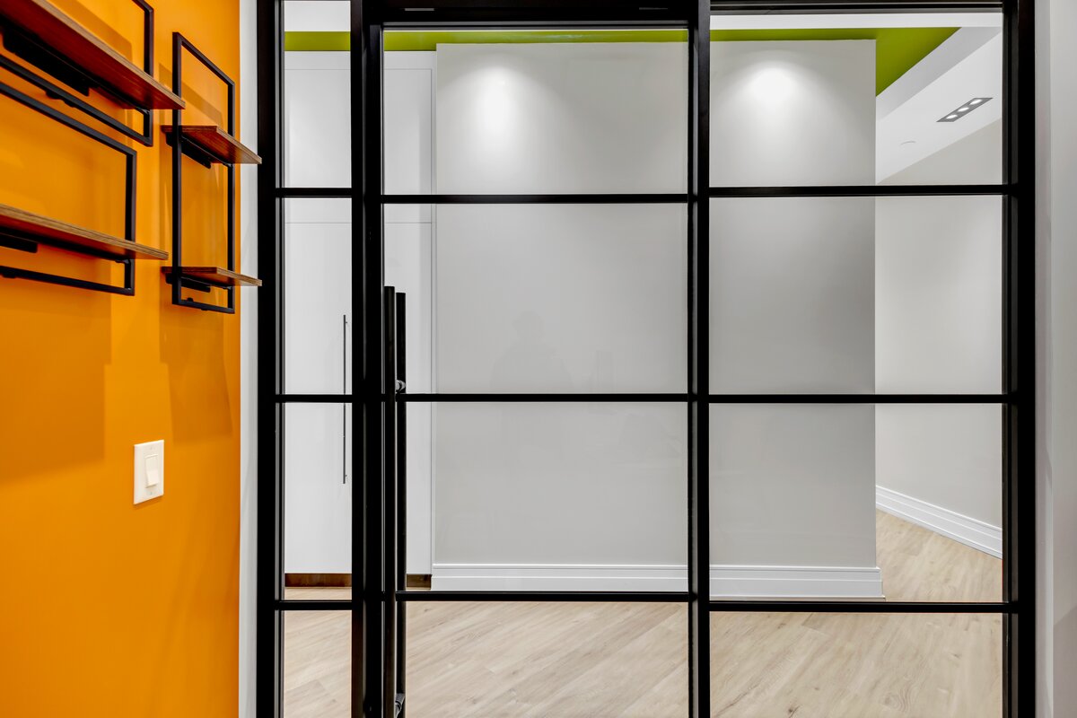 Commercial glass partition fit-out detail 06
